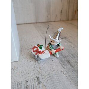 Hallmark Dollop‎ merry bakers baking ornament Xmas cupcake